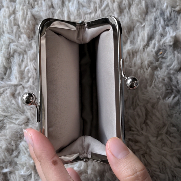 COACH Cream Coin Purse - Picture 3 of 3